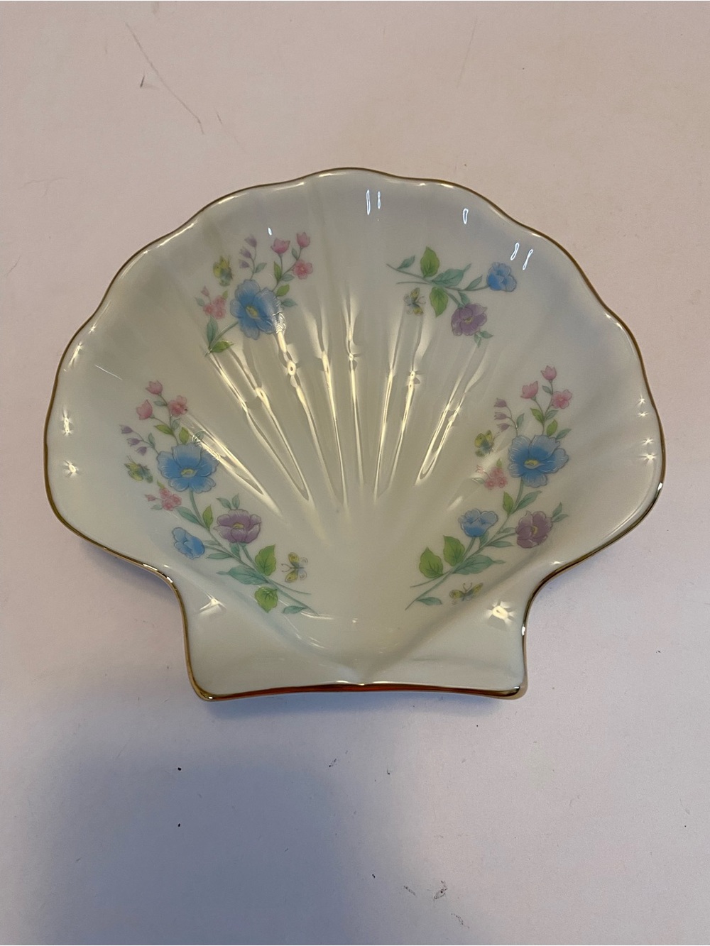 Vintage Clam Shell Trinket Dish White Blue Pink Purple floral w gold trim Japan